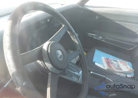 1976 Chevrolet Corvette z USA, uszkodzony, nr VIN 1Z37L6S432983